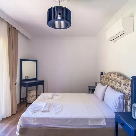 Willa Genis Bahceli 4+1 Tatil Villasi Fethiye